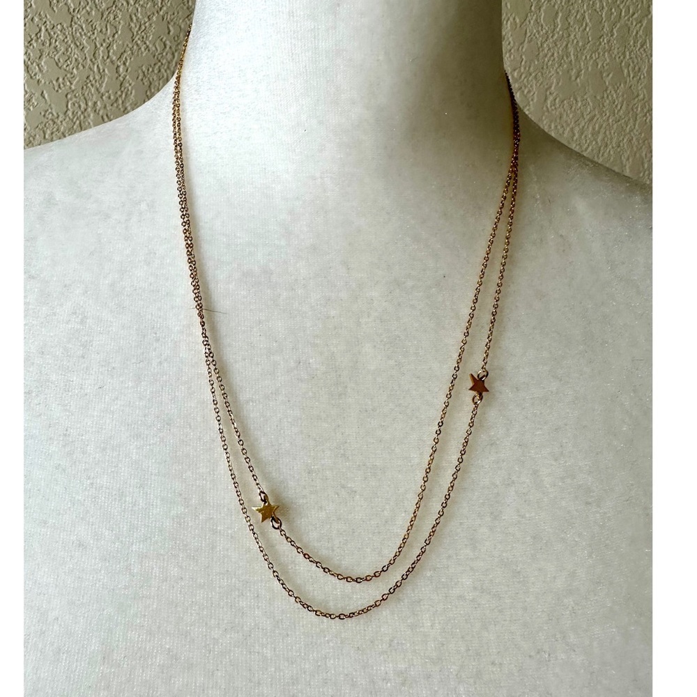 NWT Jennifer Zeuner Jewelry - dainty gold star necklace